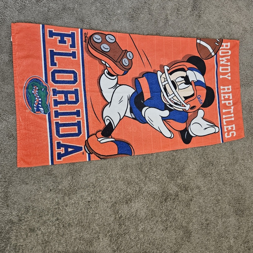 FLORIDA GATORS ROWDY REPTILES FOOTBALL MICKEY MOUSE 30"X60" SPECTRA BEACH TOWEL